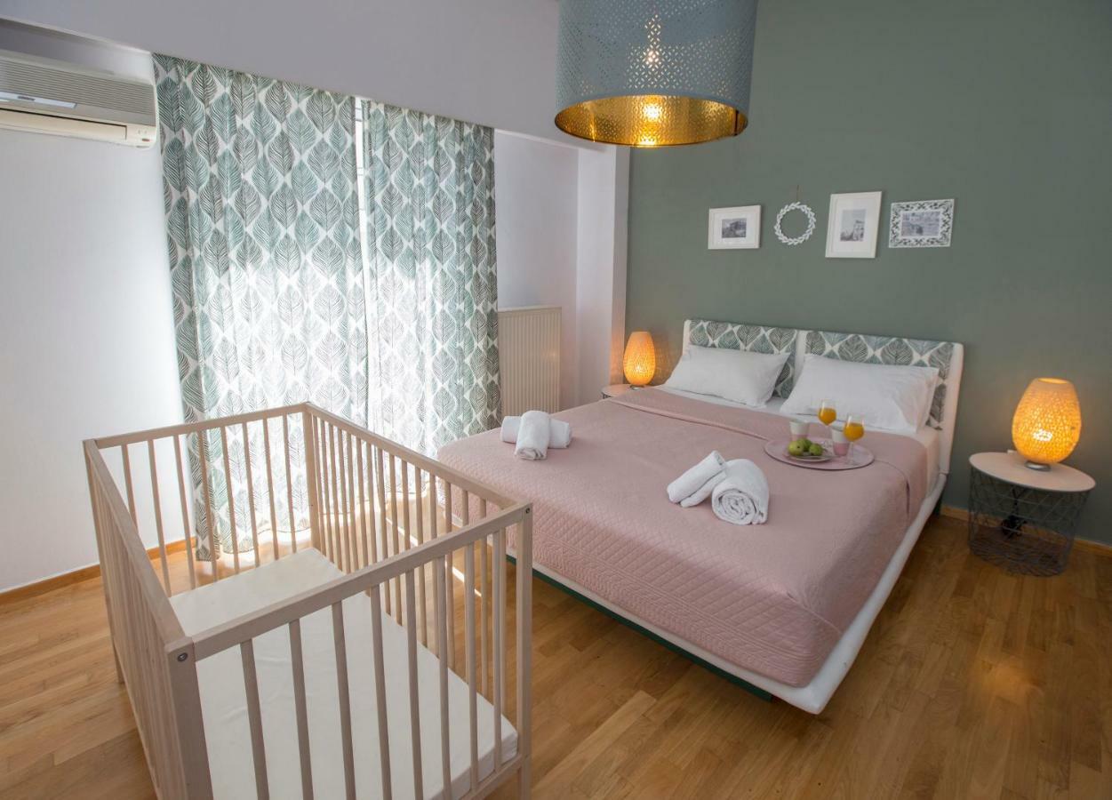 Familygroupflat Apartment Athena Bagian luar foto